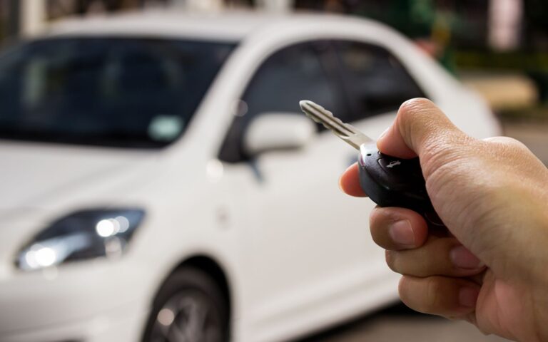 O que fazer quando comprar um carro usado